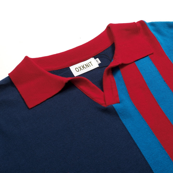 Donkerblauwe retro gebreide herenpolo met onregelmatige strepen