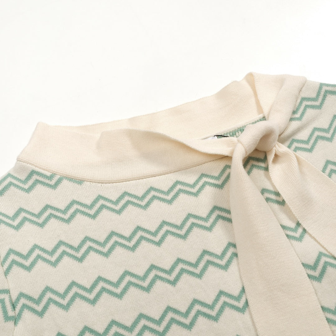 Women's Apricot White Classic Vintage Jacquard Knit T-Shirt