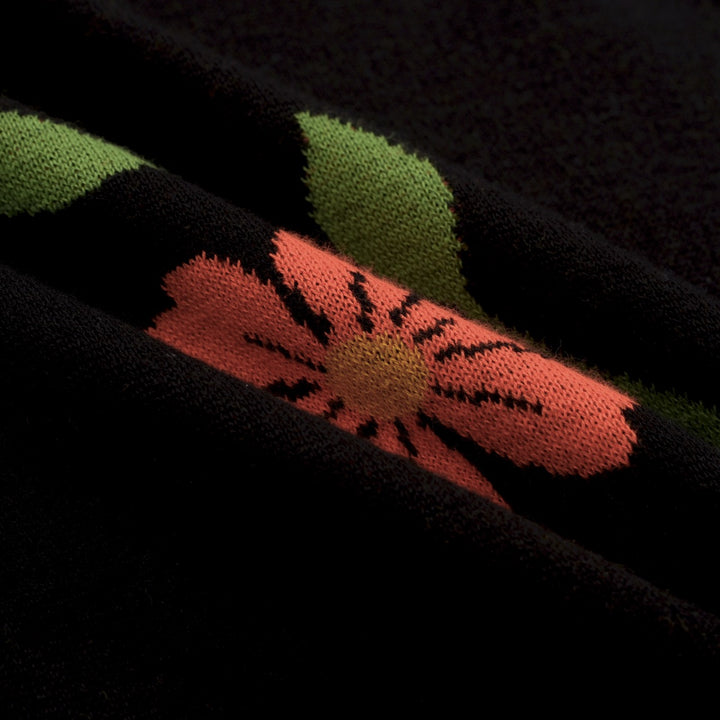 Klassiek jacquardgebreid T-shirt voor dames met zwart bloemenmotief