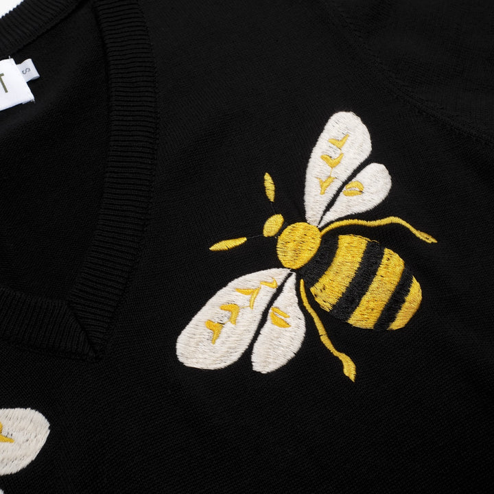 Women's black Bee embroidered vintage knit V-neck T-shirt