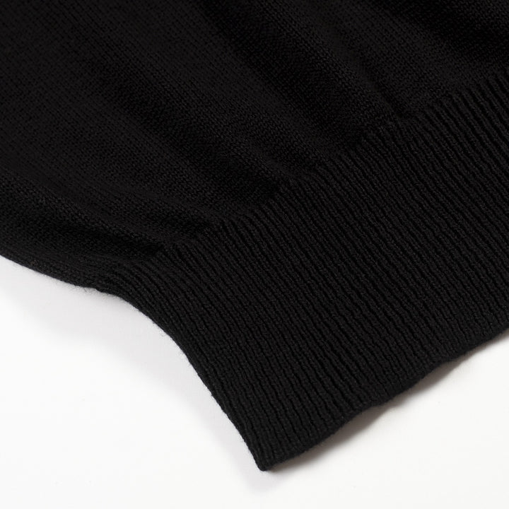 Men's Black Minimalist Artistic Floral Embroidery Polo Knit Shirt