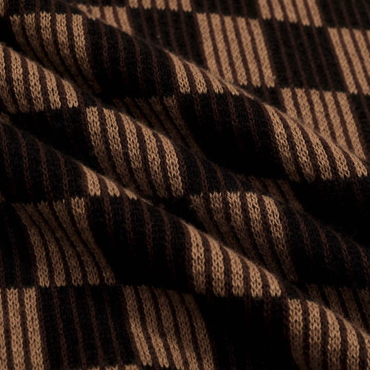 Camisa tipo polo de punto jacquard minimalista vintage marrón café para hombre