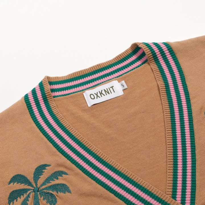 Kaki damesvest met retro-zomerse kokospalm en geborduurd lint in de taille