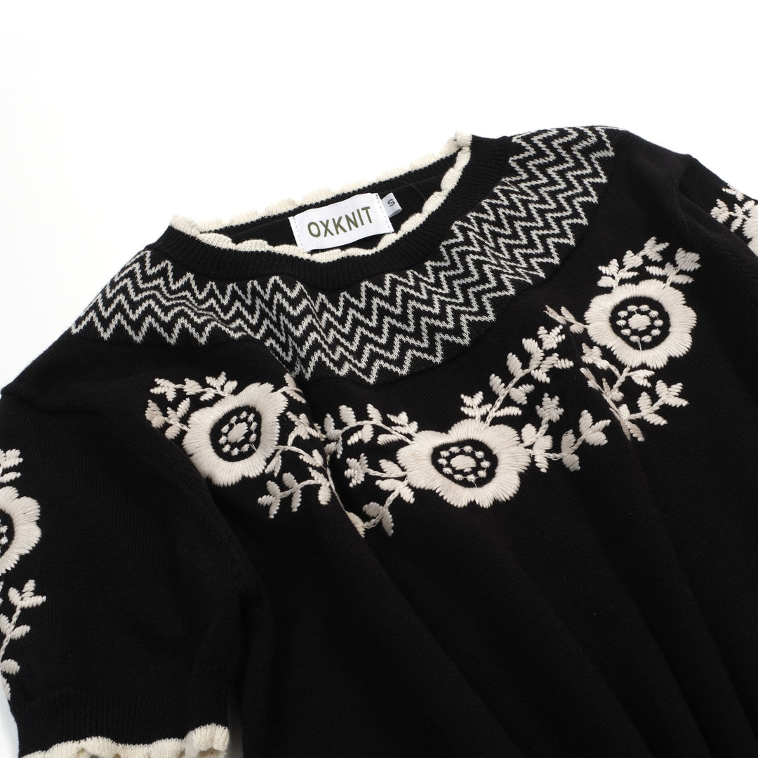 Damen Schwarzes Retro T-Shirt mit Blumenstickerei – Kurze Länge