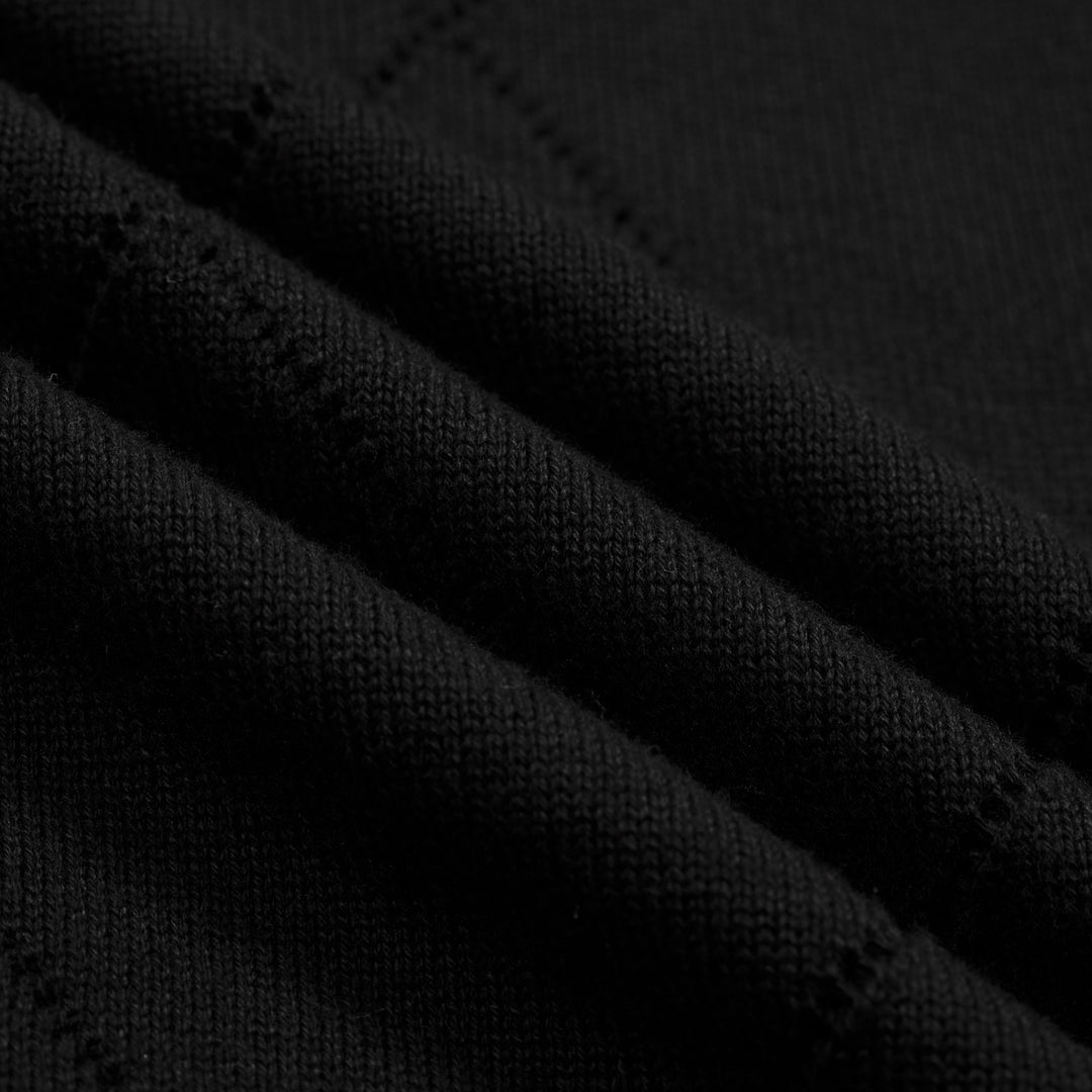 T-shirt en maille noir rétro simple à col rond ajouré pour femme