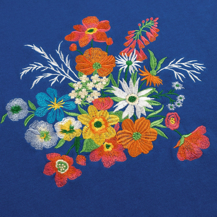 Maglietta da donna blu navy con ricamo floreale retrò