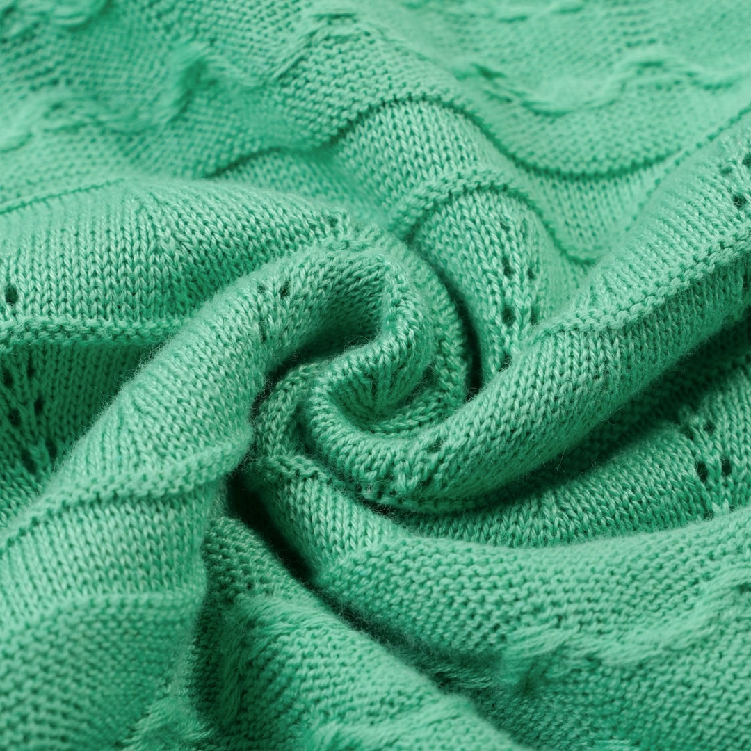 Maglietta Verde da Donna Anni '60 con Motivo Traforato Delicato e Scollo a V