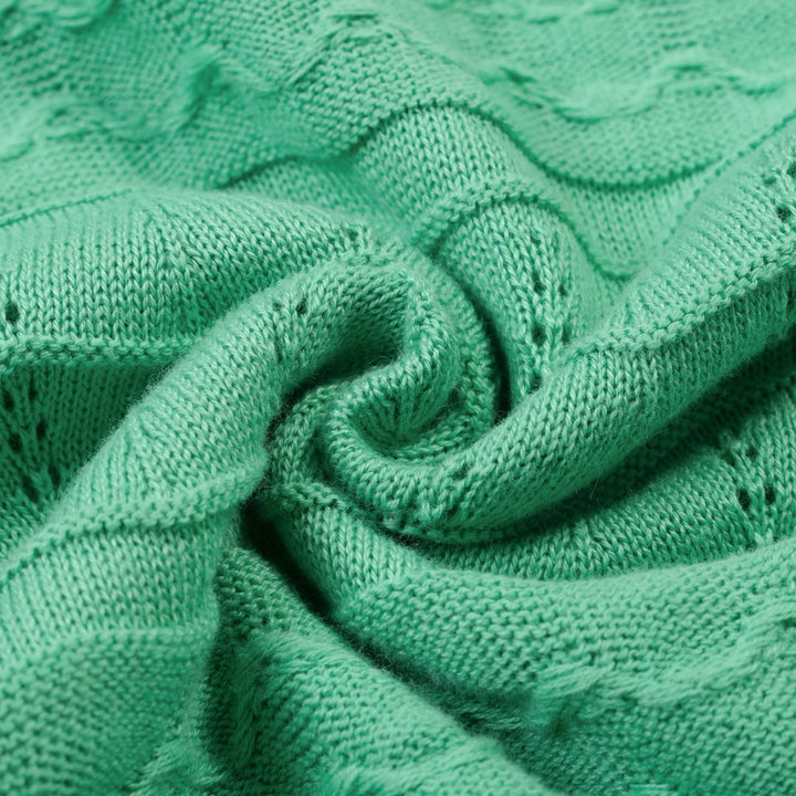 Maglietta Verde da Donna Anni '60 con Motivo Traforato Delicato e Scollo a V