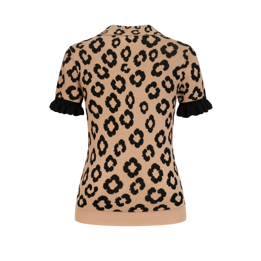 Polo de punto para mujer con lazo y estampado de leopardo pop art en color albaricoque