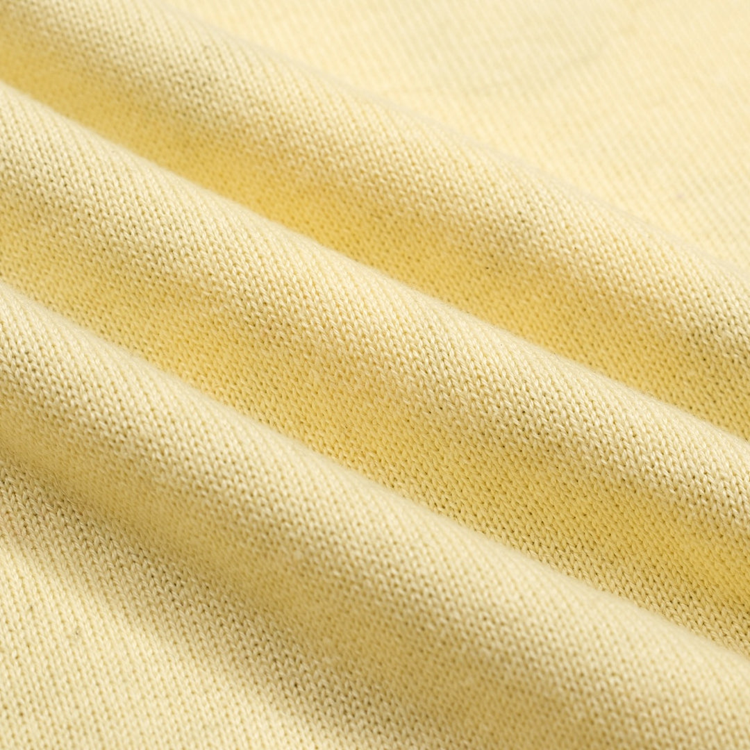 Women's Yellow Flying Bird Pattern Knit Top T-Shirt - Cropped Length