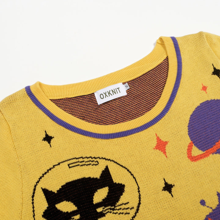 Dame Gul 60'er Space Cat Jacquard Strik T-shirt - Designet af Tala Hunt