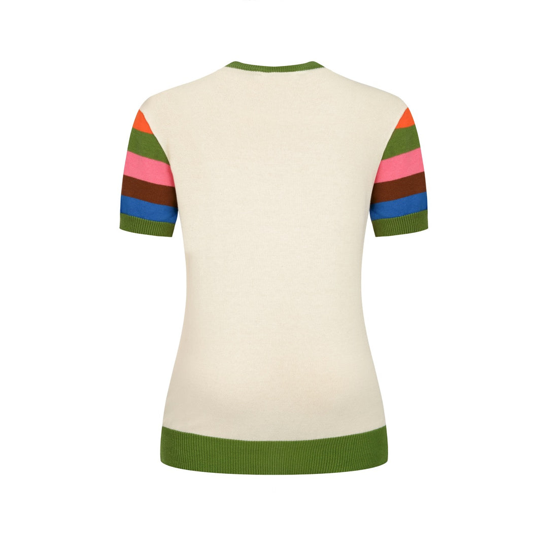 T-shirt de Malha Feminina com Risca Pop Damasco dos Anos 70 e Borboleta Bordada