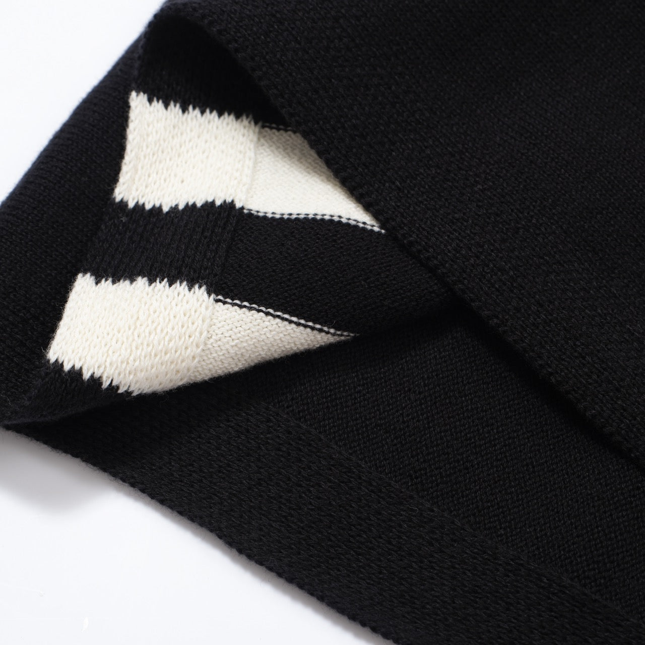OXKNIT Men Vintage Clothing 1970s Mod Style Casual White Stripe Black Knit Retro Tee