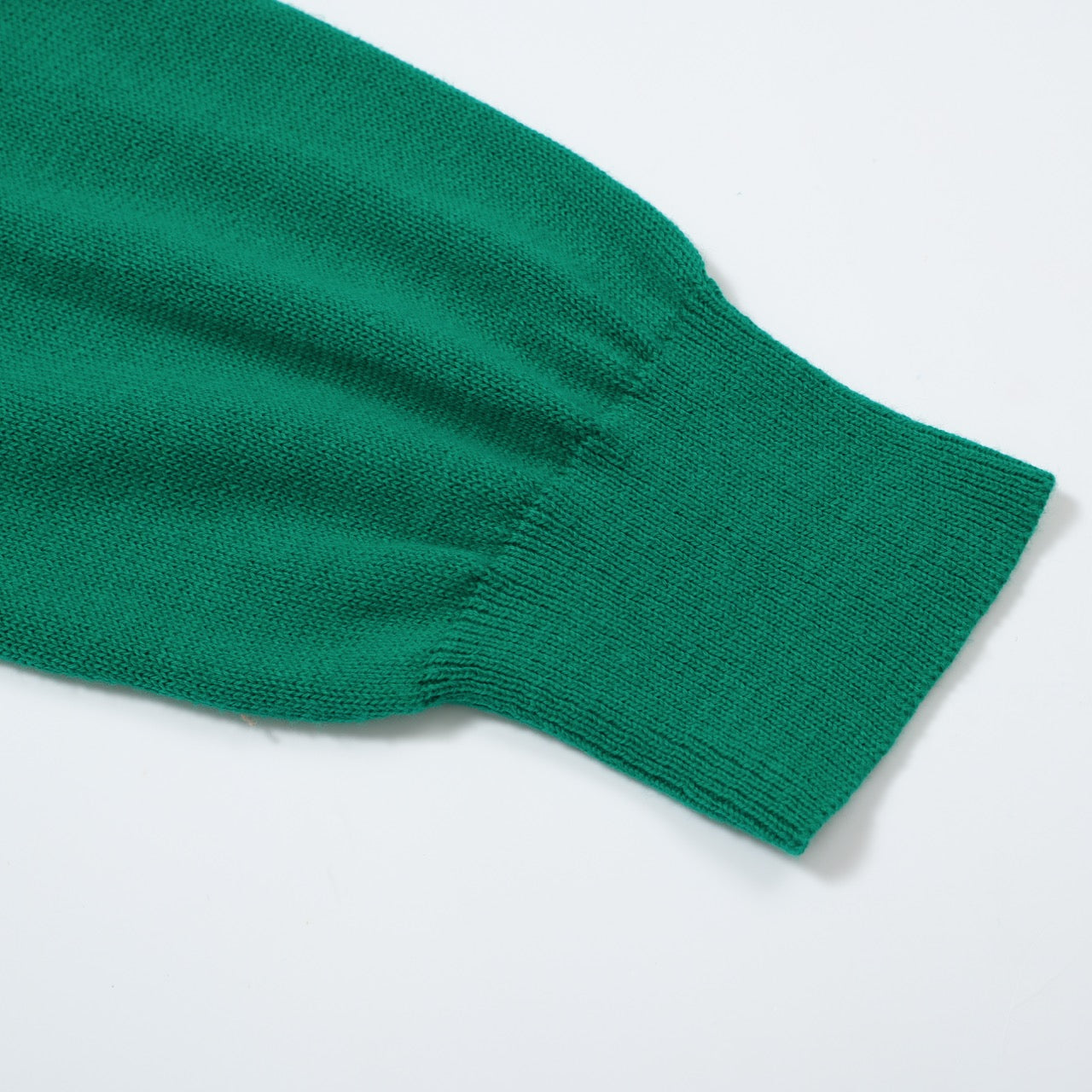 OXKNIT Women Vintage Clothing 1960s Mod Style Casual Long Sleeve Beige & Green Lightning Knit Retro T-shirts