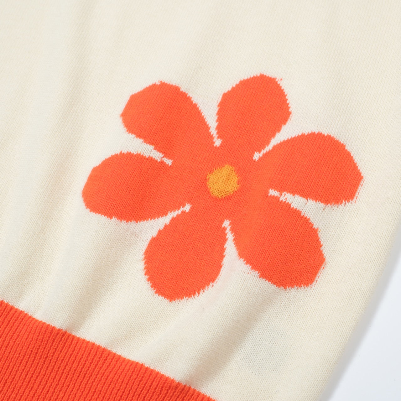 OXKNIT Women Vintage Clothing 1960s Mod Style Casual Red Flowers V-Neck Short Sleeves Knitwear Retro Tshirt