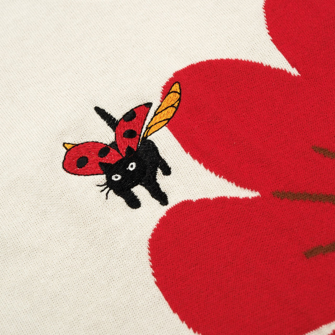 Dam T-shirt med 60-tals folkart, broderad katt och larv, kort ärm
