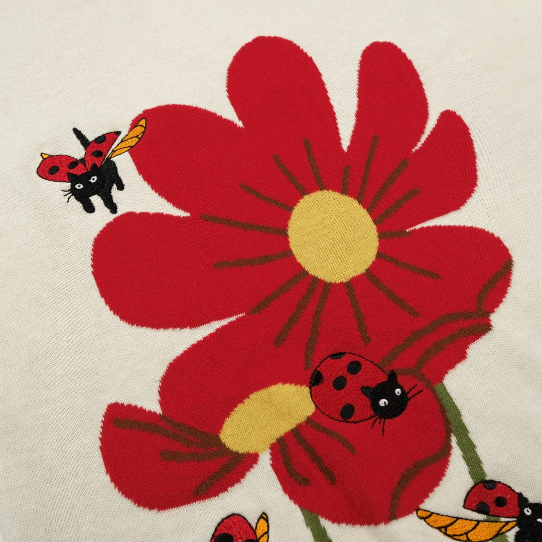 Dam T-shirt med 60-tals folkart, broderad katt och larv, kort ärm