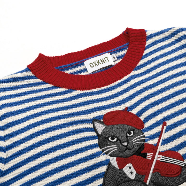 Malha feminina azul às riscas com bordado de gato e violino