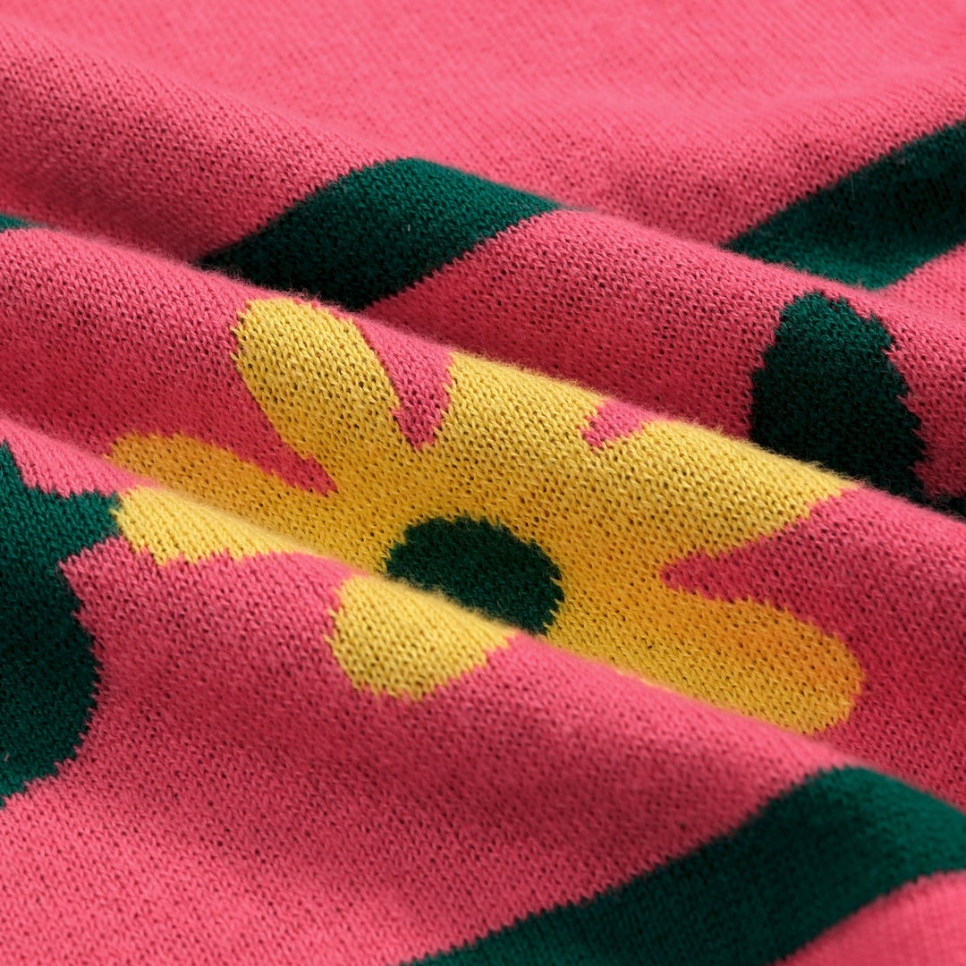 Kvindernes Hot Pink 60'er Mod Daisy Jacquard Strikket Kjole med Slips
