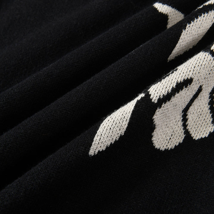 Women's Vintage Black Floral Classic Art Jacquard Knitwear