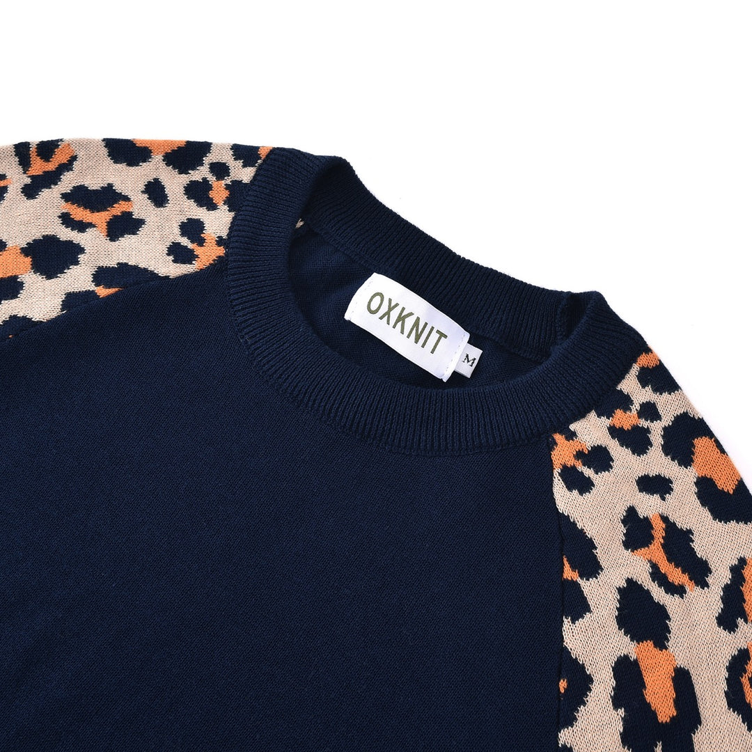 Pull en maille bleu marine pour femme à imprimé léopard des années 70 avec boutons contrastants