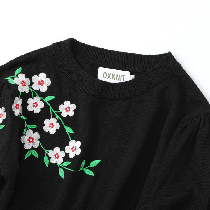 Women's Black Vintage Floral Embroidery Art Knitwear