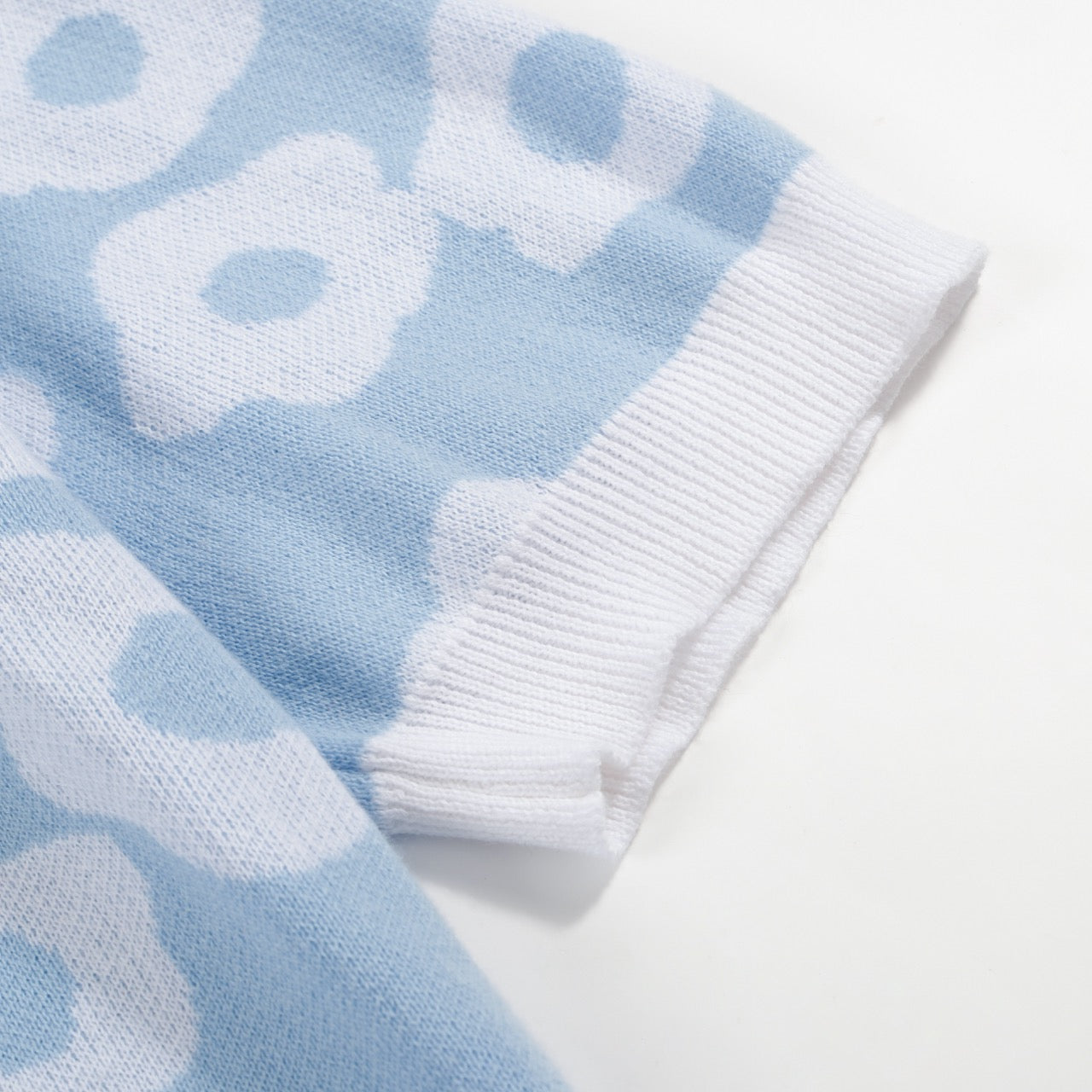 Men's Sky Blue And White Jacquard Design Knitted Short Sleeve Polo Shirt