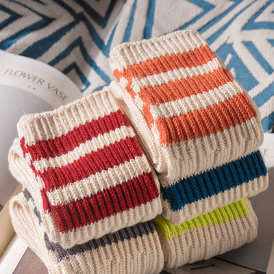 Chaussettes longues rétro en coton peigné épaissi de couleur unie