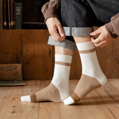 Μακριά συρραπτικές βαμβακερές κάλτσες που ταιριάζουν στο χρώμα μεσαίου πάχους casual ανδρικές κάλτσες