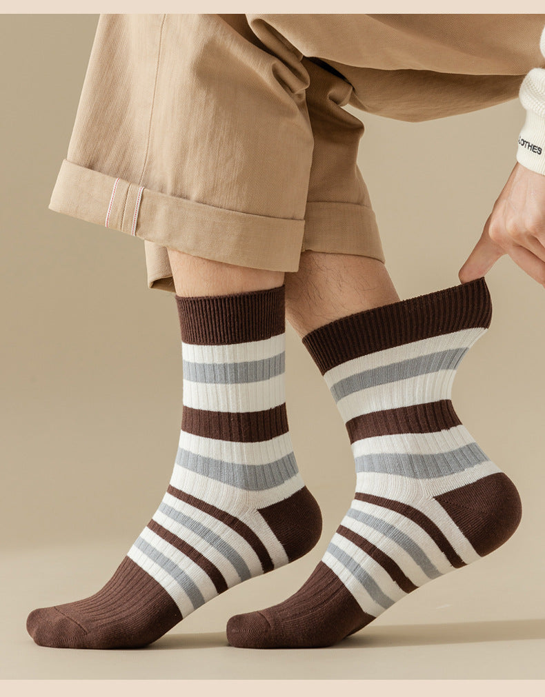 Calcetines transpirables que absorben el sudor de los hombres a media pantorrilla calcetines retro de colores a rayas